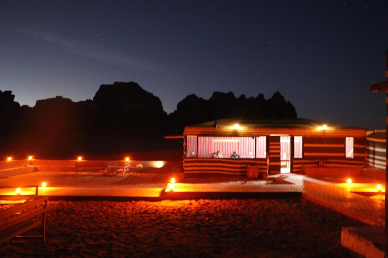 Wadi Rum Legend camp Bagian luar foto